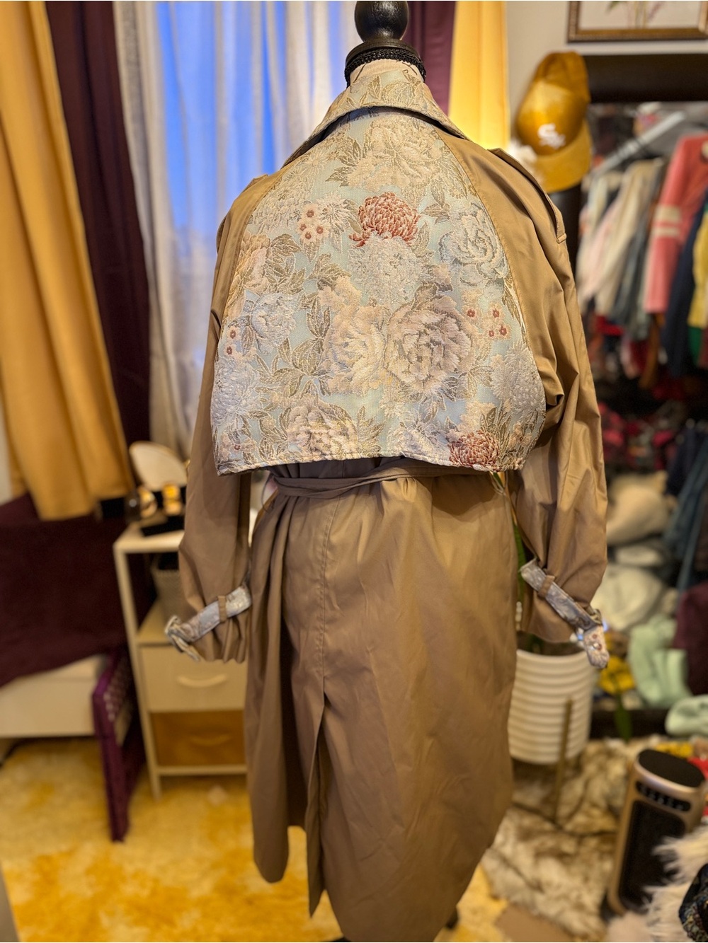 Women's Brocade Patch Trench Coat - Tan with Floral Lining - Picture 3 of 3